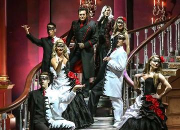 The Magic of Christmas Branson starring Rick and Tara Thomas 